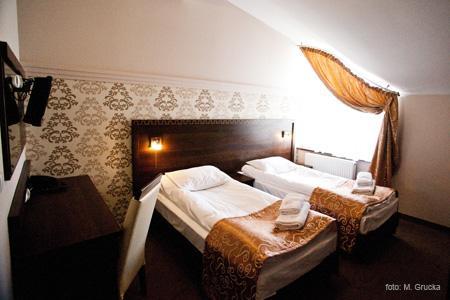 Hotel Kuban Pszczyna Buitenkant foto