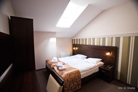 Hotel Kuban Pszczyna Buitenkant foto