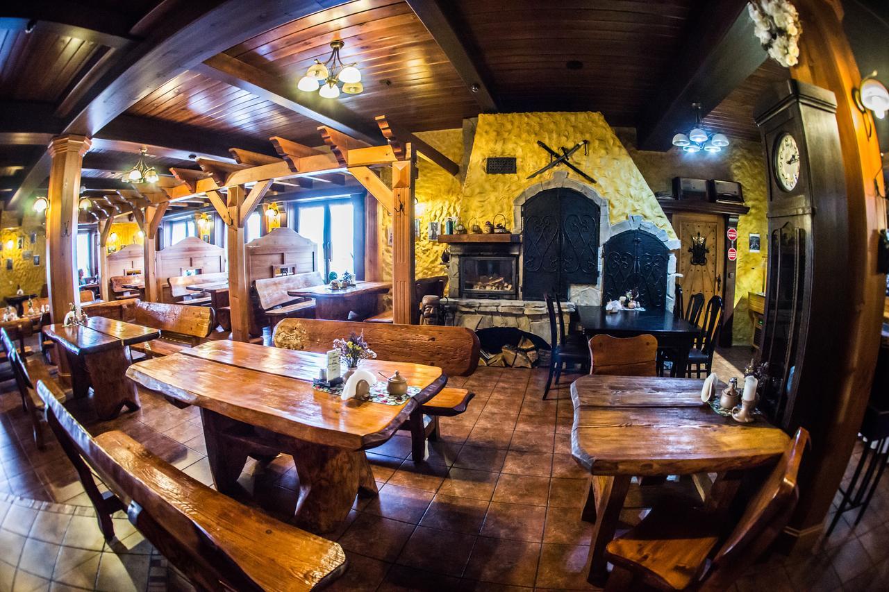 Hotel Kuban Pszczyna Buitenkant foto