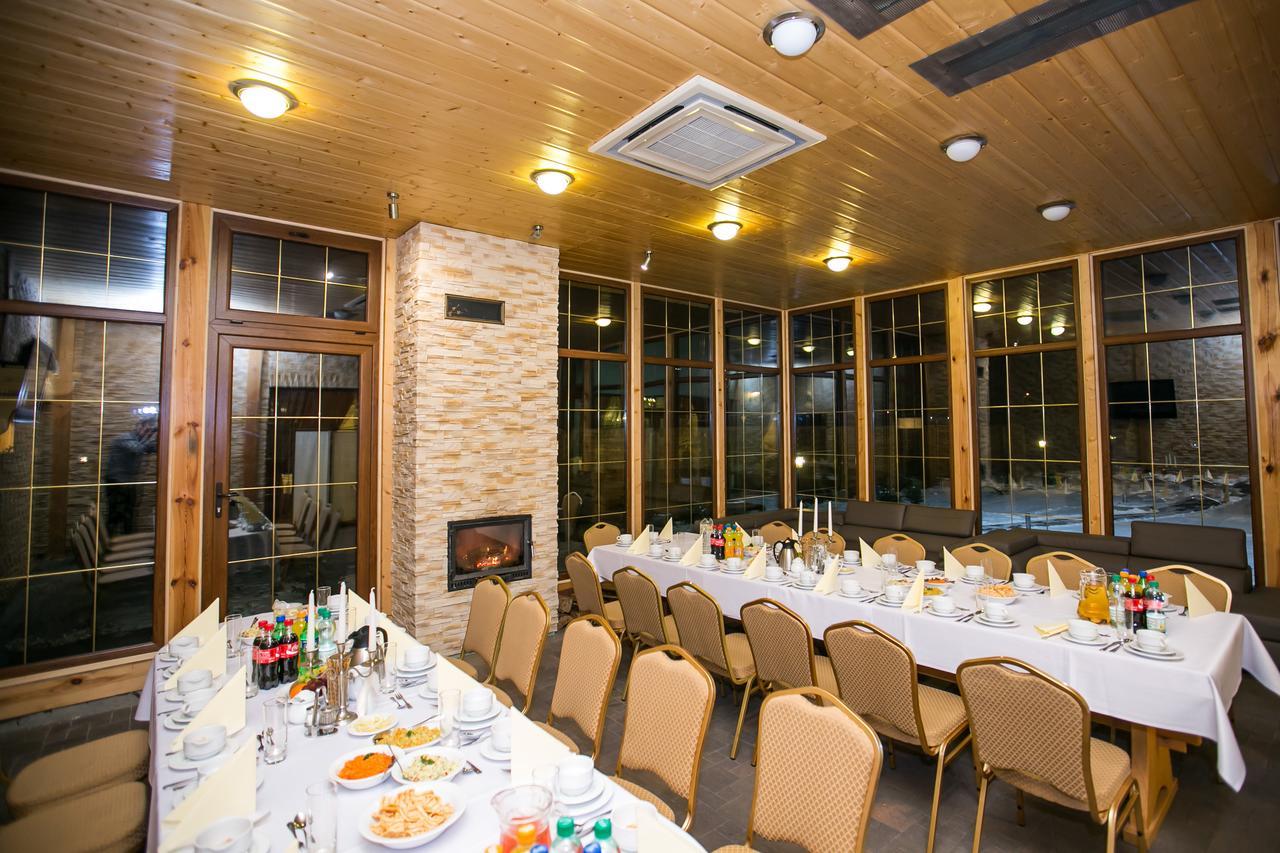 Hotel Kuban Pszczyna Buitenkant foto