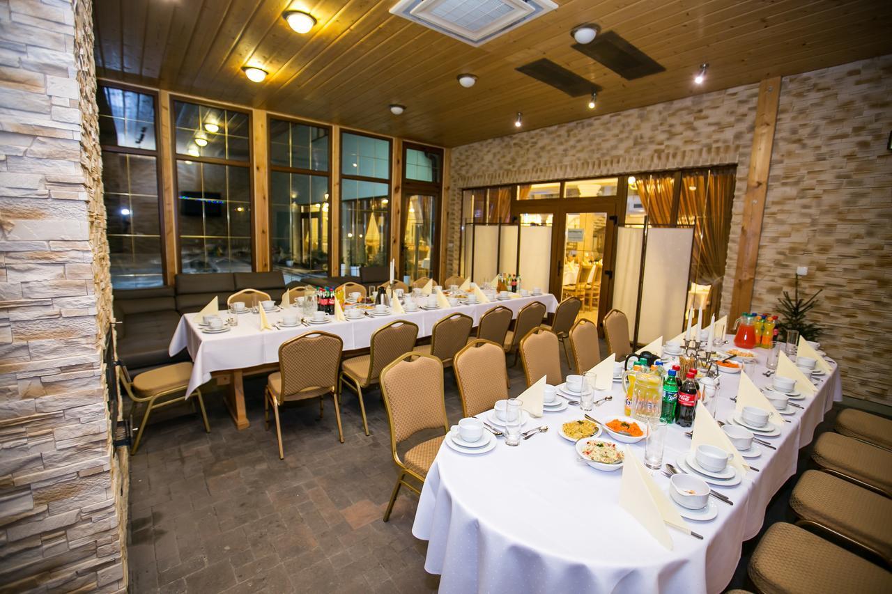Hotel Kuban Pszczyna Buitenkant foto